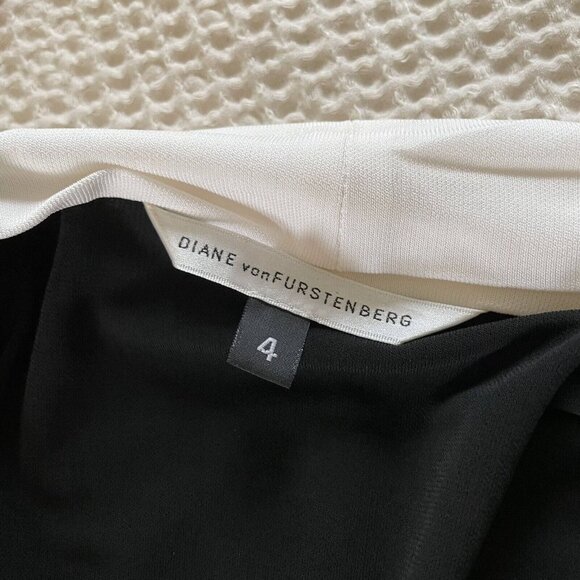 Diane Von Furstenberg Dress Pants Women's Size 14 Gray Flat Front Straight Leg - Picture 2 of 4